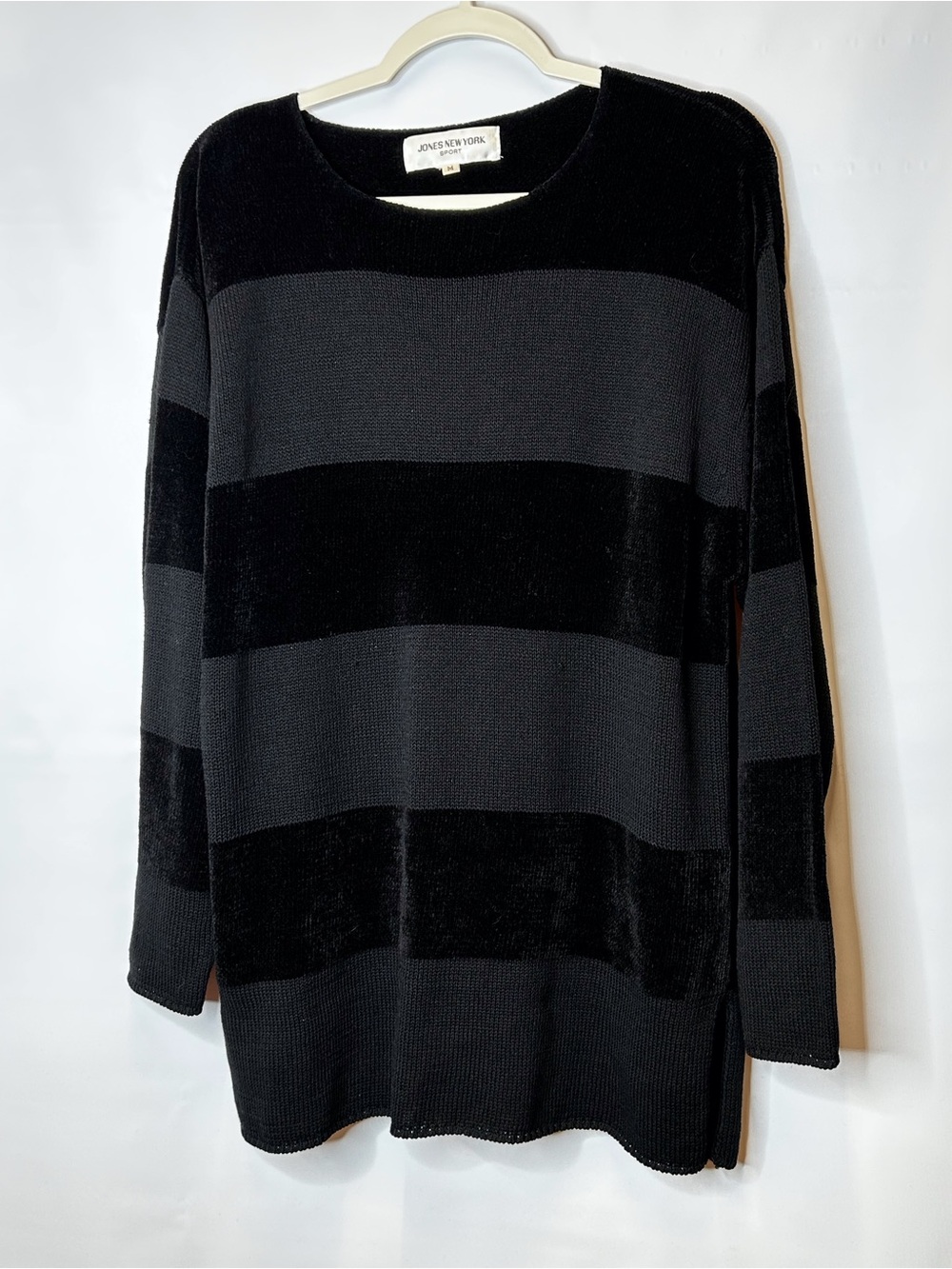 Jones New York Black & Charcoal Wide-Stripe Crewneck Sweater